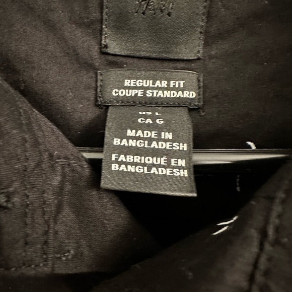 H&M Short Sleeve Button Up - Large - Picture 5 of 5